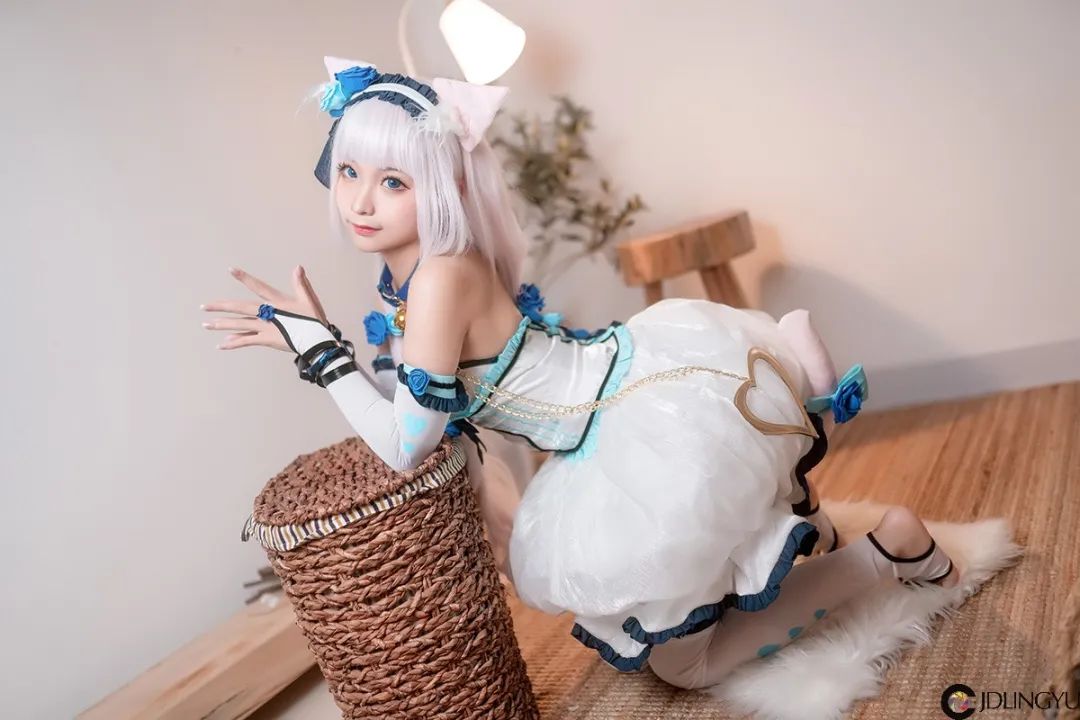 妹子絲襪都破了，好心疼??！插圖27