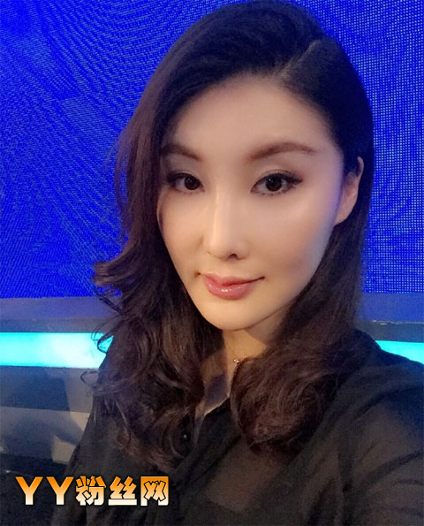 非誠勿擾張云靜美艷私房照 張云靜個(gè)人資料微博三圍身高胸多大插圖5