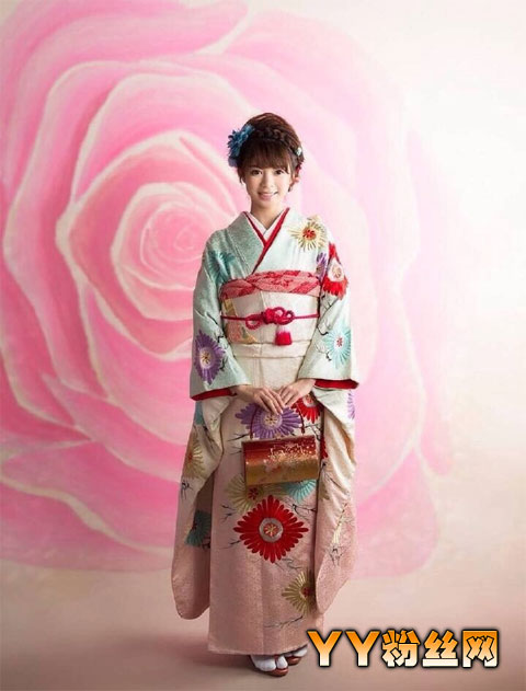 非誠勿擾佐藤未生美艷私照賽女憂(yōu) miosato佐藤未生個(gè)人資料微博插圖4