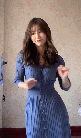 真-純欲天花板的藍衣戰神，一栗小莎子是怎么火的？插圖2