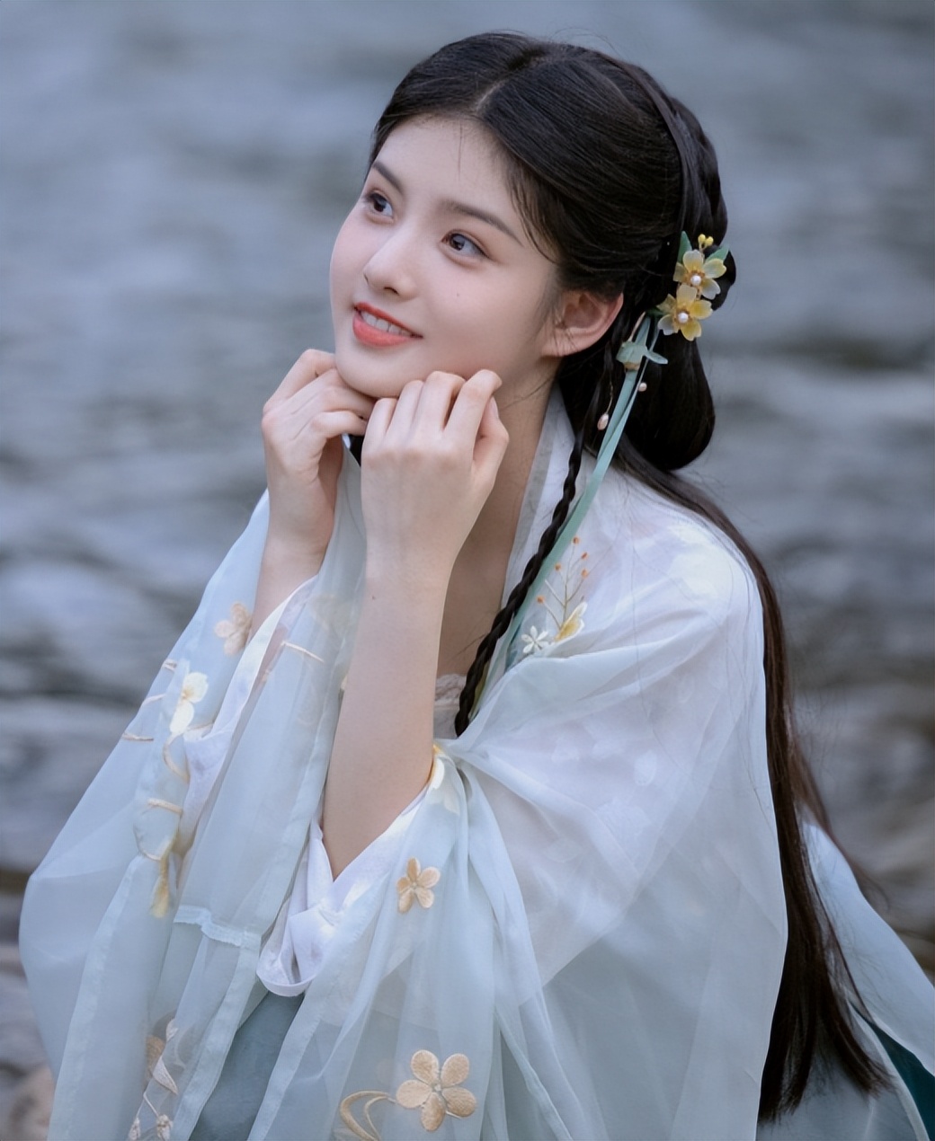 14歲童星拍國風(fēng)cos多絕 美成了神仙姐姐劉亦菲？插圖5
