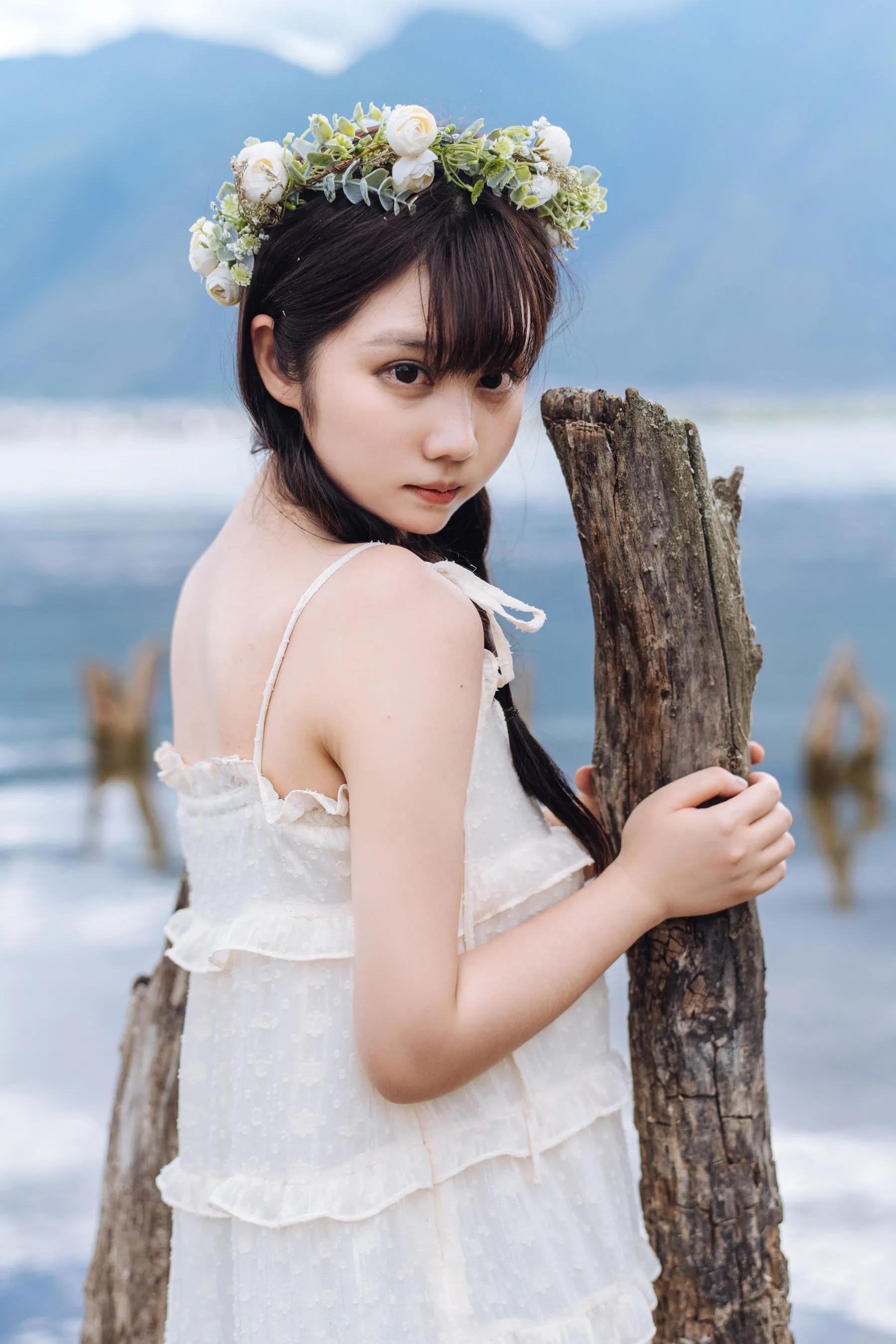 喵糖映畫(huà) 海邊姑娘（鏡醬）純色白裙，嚶嚶嚶插圖2