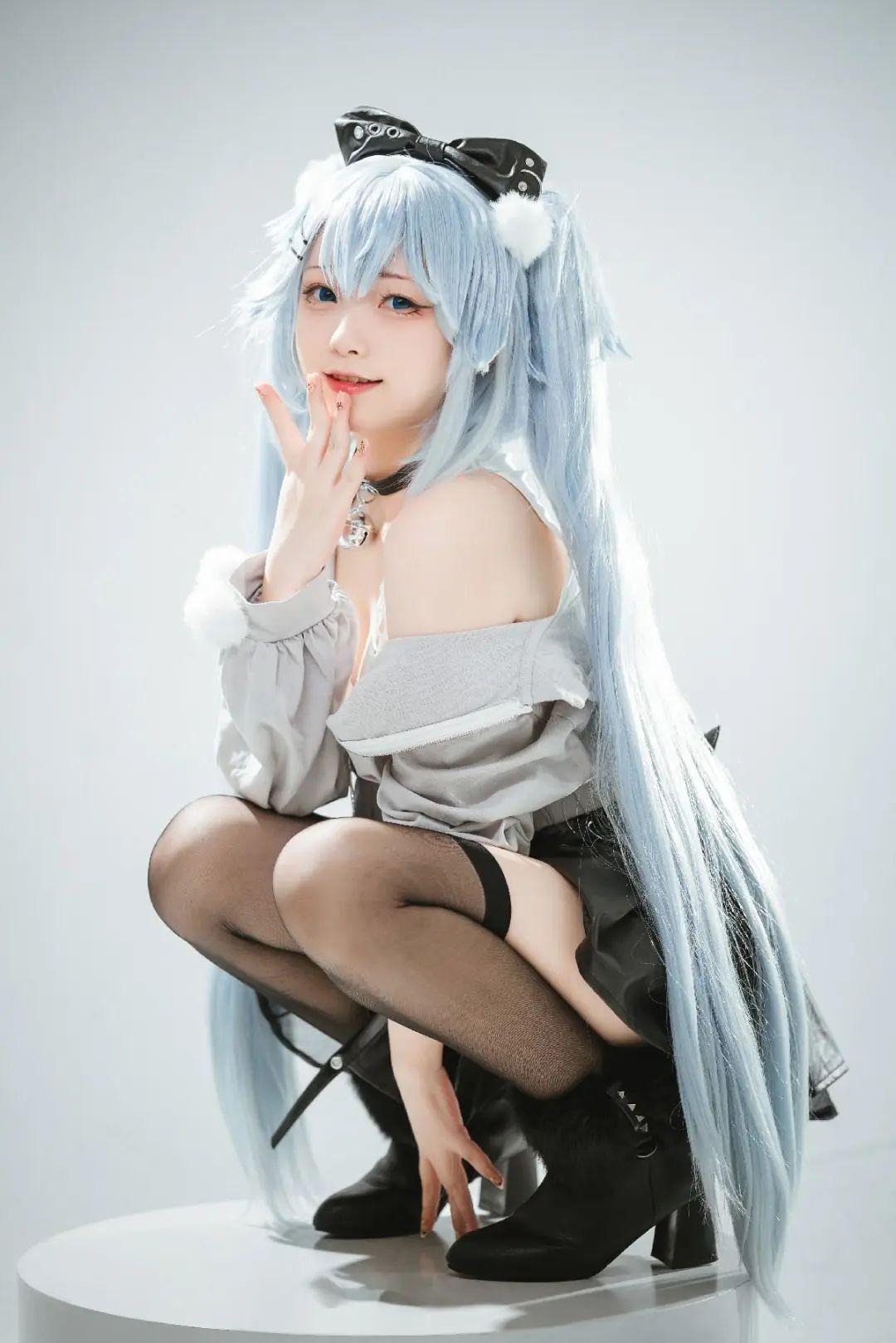 少女前線(xiàn)丨芙洛倫 夜深人靜的了呢插圖