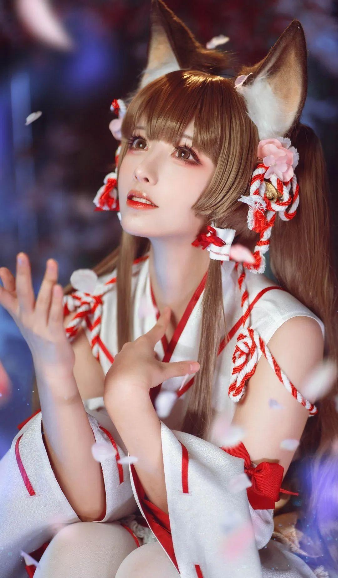 優(yōu)莉娜，俏皮的巫女《盾之勇者成名錄：浪潮》插圖3